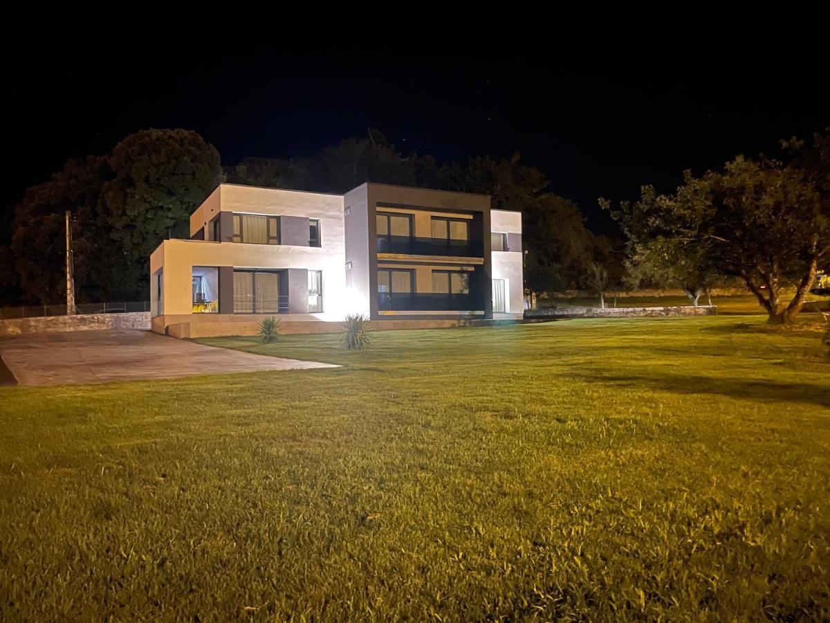 Apartamentos Turisticos El Rinconin Llanes Buitenkant foto
